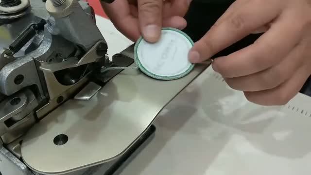 IDL-30 Трехниточный оверлок
