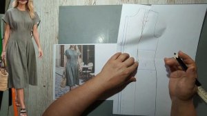 Моделирование. Платье миди А-силуэта со встречными складками на талии. Выкройка № 2167.