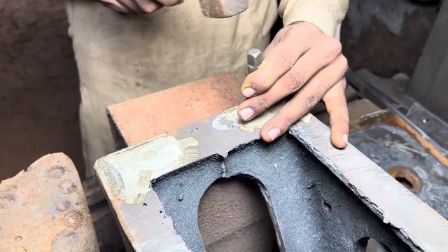 ЗАЛИПАТЕЛЬНО! 🔥🔩 ПАКИСТАН: МЕТАЛЛ КРИЧИТ, ИСКРЫ ЛЕТЯТ — МАСТЕРА НЕ СПАТЬ! 💥