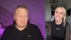 ДОЛЖЕН ВКЛАДЫВАТЬСЯ ДОРОГИМИ ПОДАРКАМИ