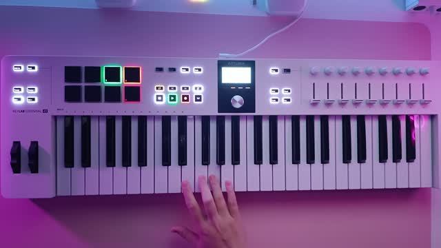 Hall & Oates - Out of Touch (Cover) | 80-е на MIDI клавиатуре Arturia KeyLab Essential MK3 49 смотреть онлайн