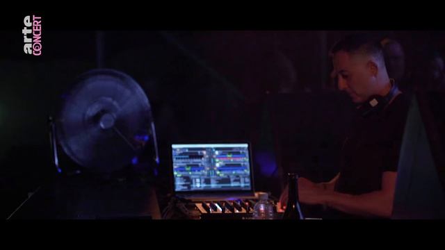 Dubfire – Time Warp 2018 смотреть онлайн