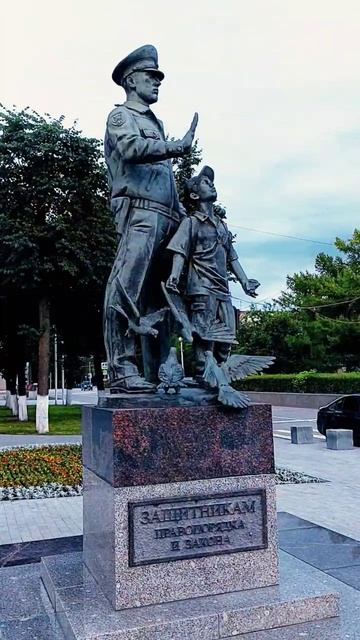 От рыбака до парящего крана.Прогулка по набережным Твери