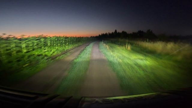 ATV 200 по полям ночью под музыку смотреть онлайн