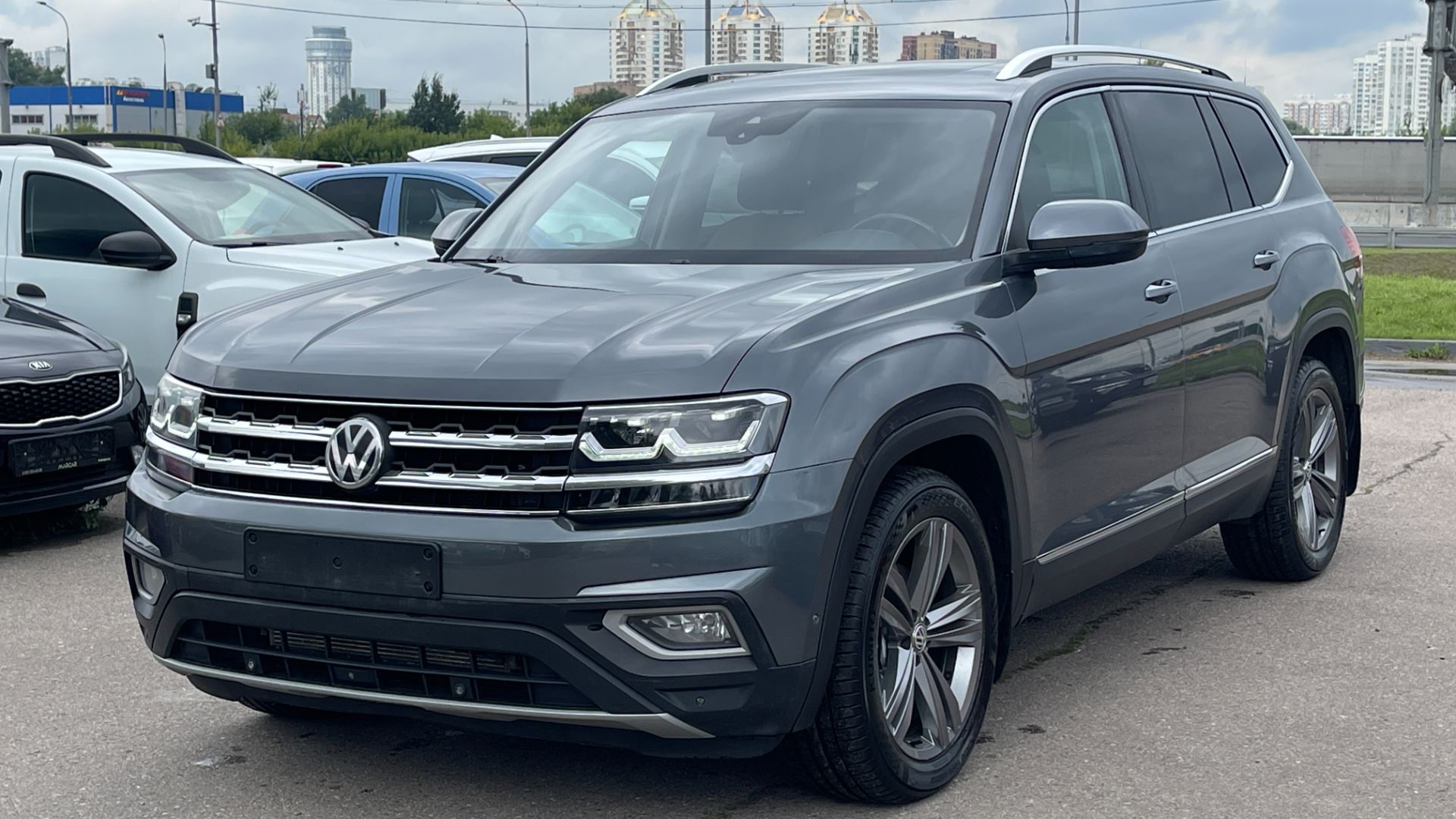 VOLKSWAGEN TERAMONT (2019) смотреть онлайн