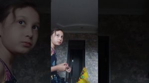 пробую желейных червей