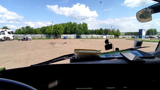 Мензелинск- тихая стоянка, парковка | Снова наглость логистов переходят все рамки... смотреть онлайн