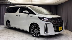 Обзор Toyota Alphard HYBRID 2021 года выпуска