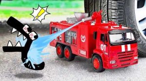 🚒 Машинка против пожарной машины и буквы F 😱 Кто выдержит удар? 🚗💥