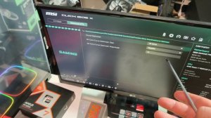 Кулер ID-COOLING FROZN A720 охлаждает AMD Ryzen 7 9800X3D. Температура 94°C и 84°C.