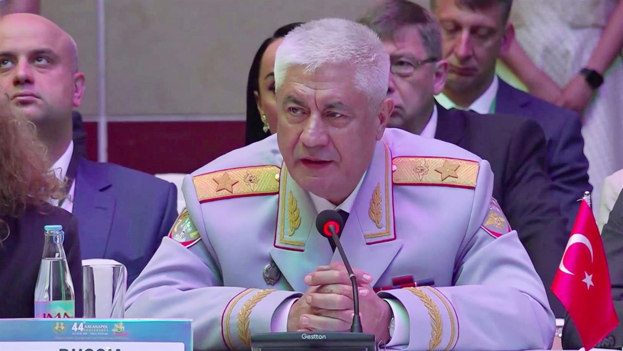 Борьбу с терроризмом, киберпреступностью и наркобизнесом обсудили полицейские стран АСЕАН. смотреть онлайн