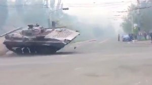 Ввод БМП-2 Украины в Мариуполь и начало боев в 2014