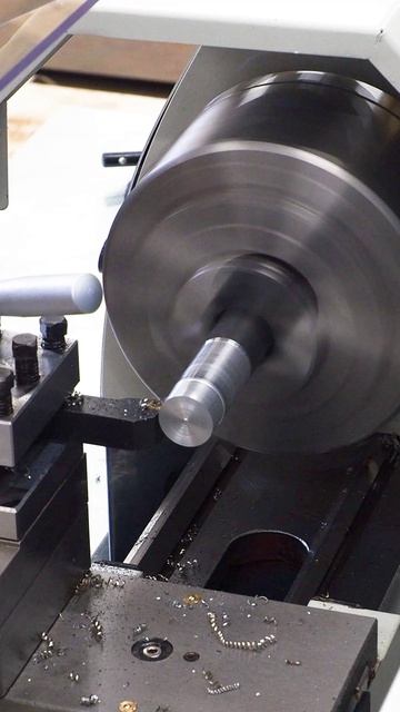Работа токарно-винторезного станка Metal Master MML 2140V Ø38 PRO