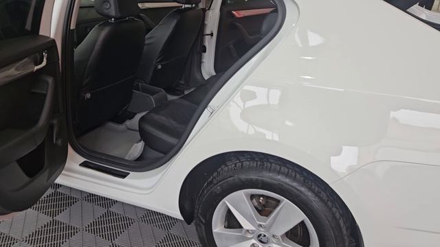 Skoda Octavia '2016 смотреть онлайн