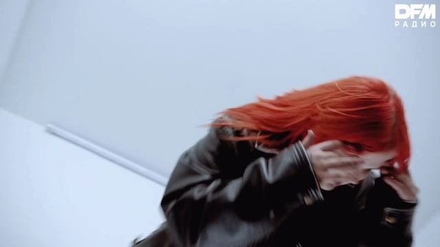 ALMA — Summer Really Hurt Us смотреть онлайн