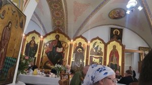 Чудесные песнопения мамочке Богородице - в Трапезной церкви Горненского монастыря