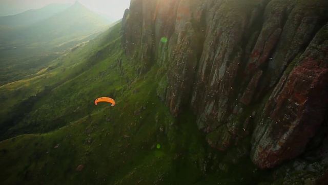 Flying with Vultures - Path into the Future (с канала "Reflections of Life") смотреть онлайн