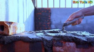 Молодая женщина в одиночку построила современную виллу на бесплодной земле.