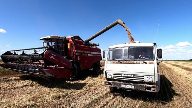 Уборка урожая зерновых завершена! Всех причастных поздравляю! смотреть онлайн
