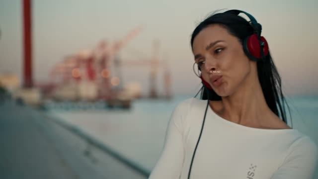 Nana - One Second Remix2026 смотреть онлайн