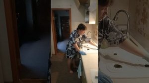 С одной работы на другую 😁