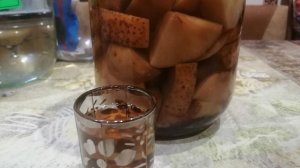 Яблочная настойка.