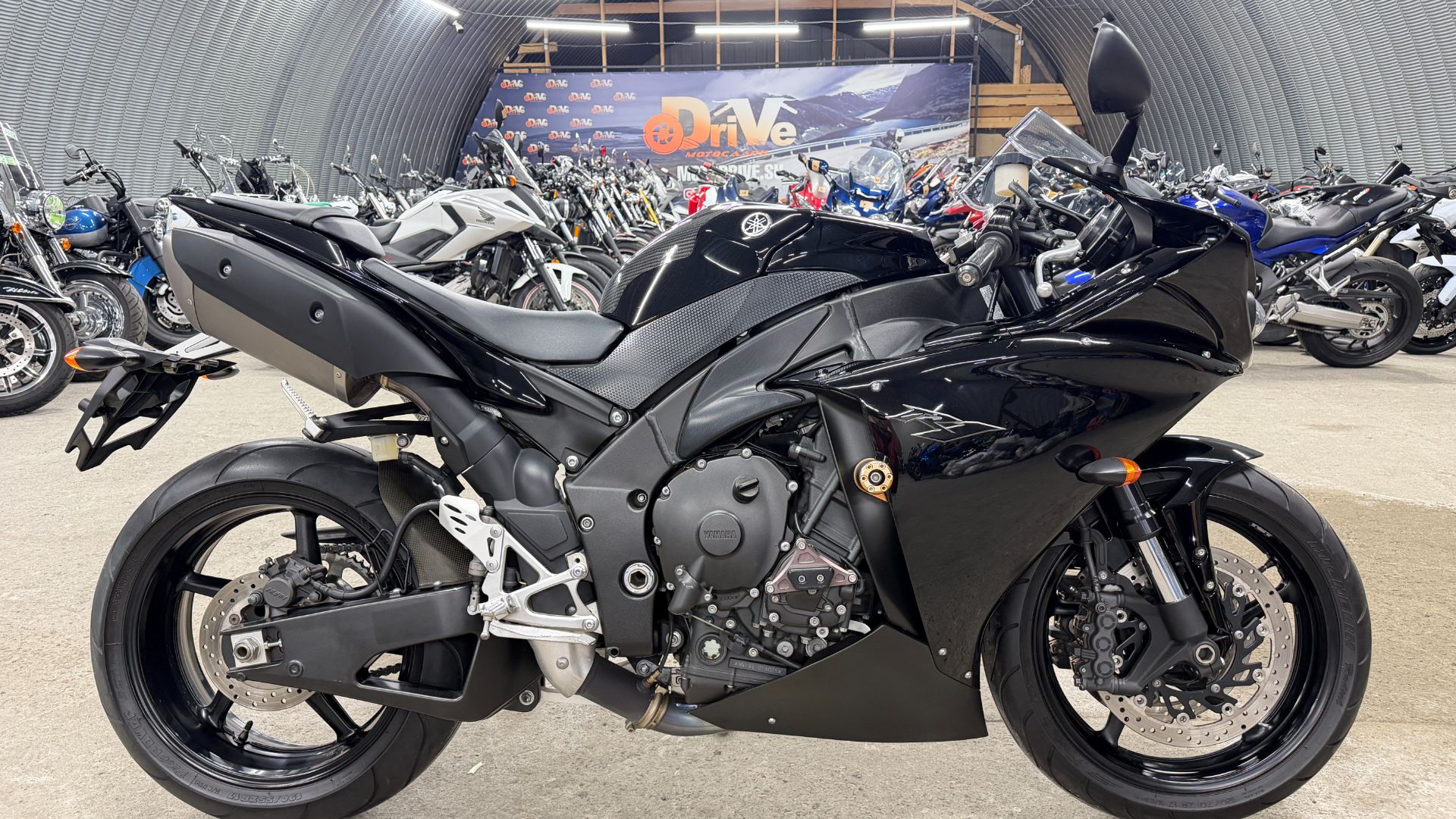 Обзор Yamaha YZF-R1 |В НАЛИЧИИ