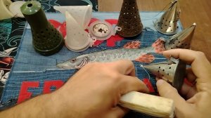 КАКИЕ РЫБОЛОВНЫЕ КОРМУШКИ БЫЛИ В СССР.КОРМУШКИ САМОСВАЛЫ ИЗ СССР ДЛЯ ЗИМНЕЙ РЫБАЛКИ.