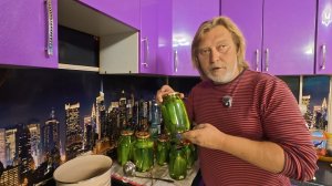 Огурцы на зиму! Гришка снова на кухне!
