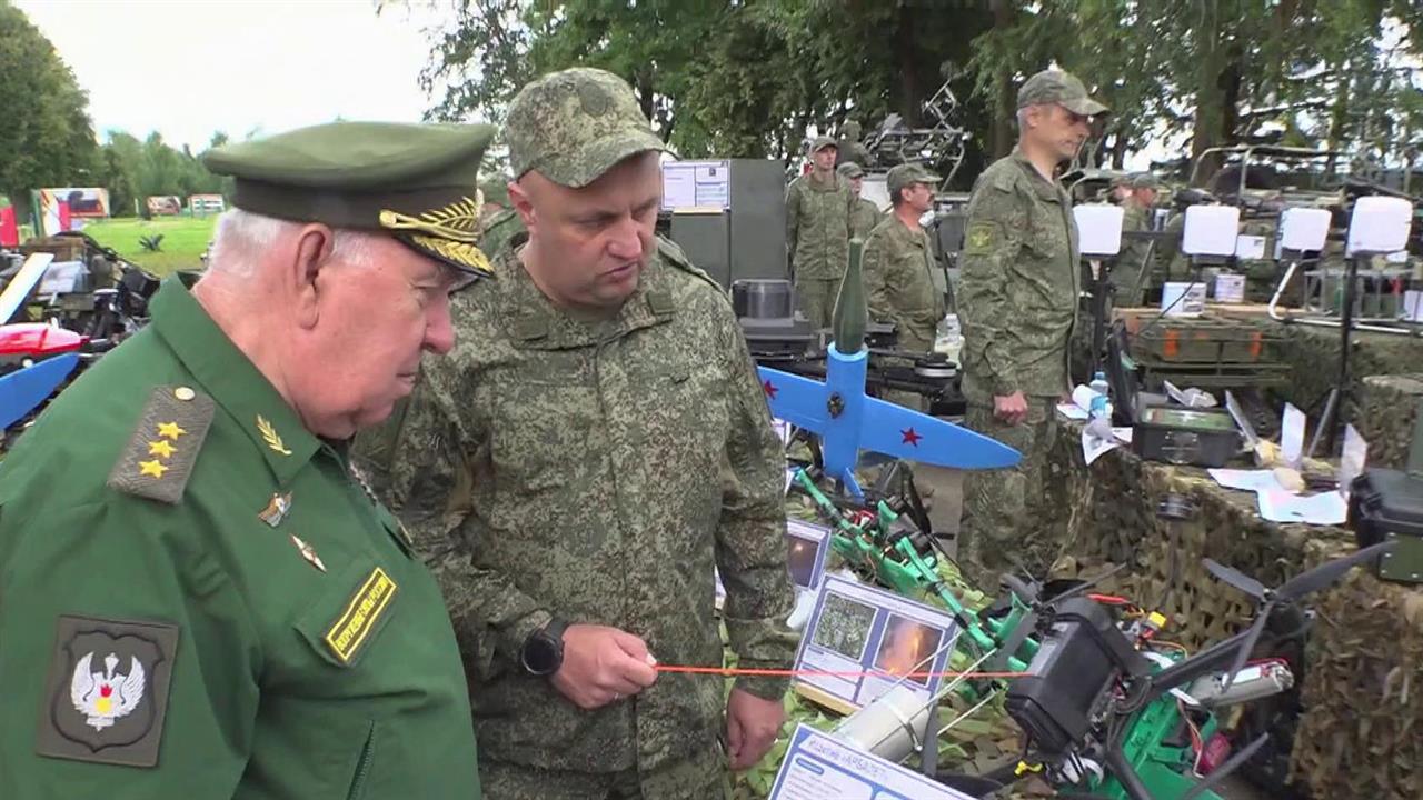 Передовые разработки ВПК представлены на выставке в Подмосковье смотреть онлайн