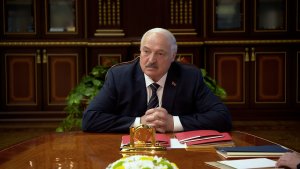 Лукашенко: Если работы нет, в армию отправим на перевоспитание!