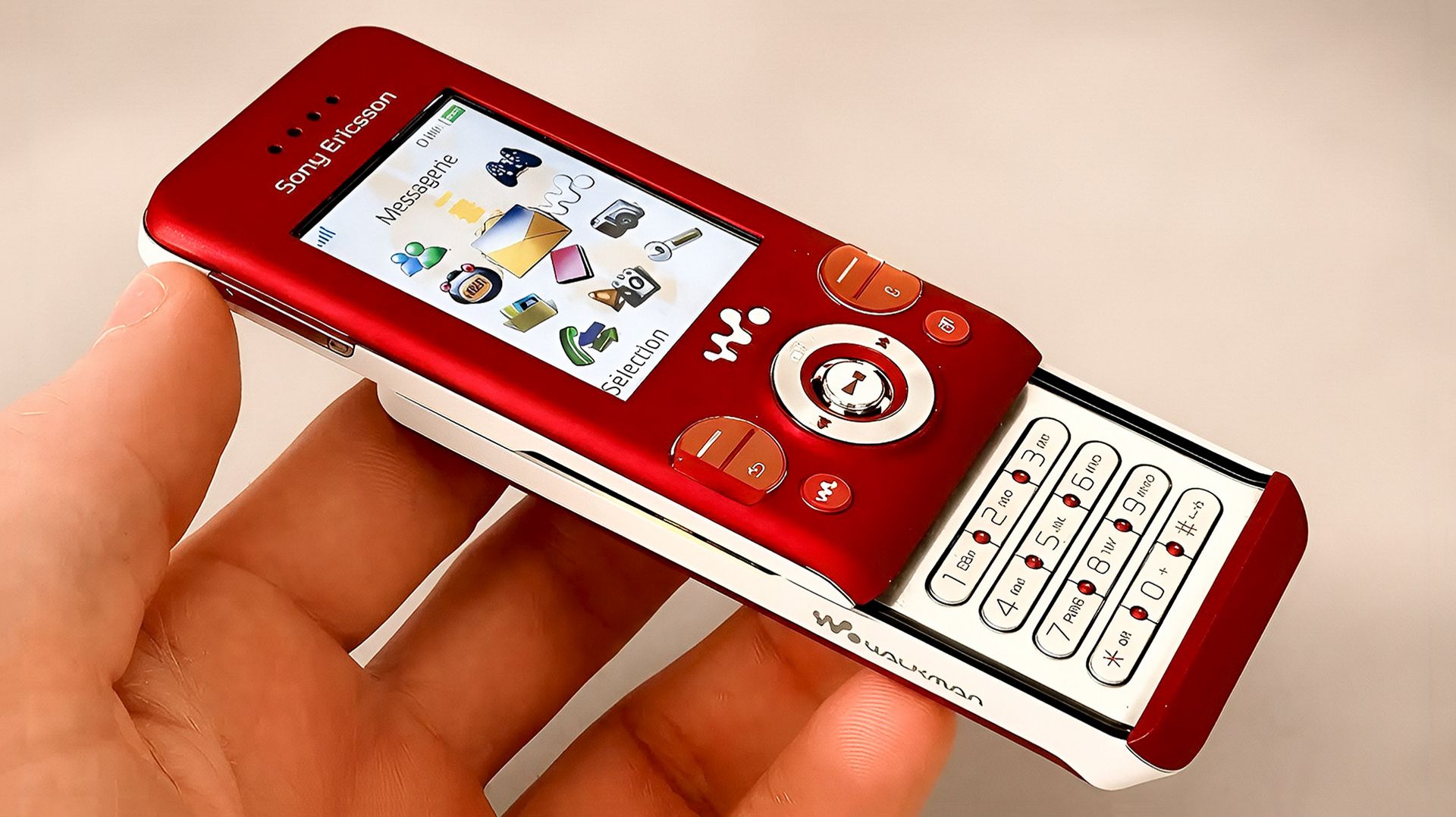 The Most Beautiful Phone Ever Made - Sony Ericsson W580i Walkman
