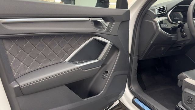 Audi Q3 35 TFSI. 2026
