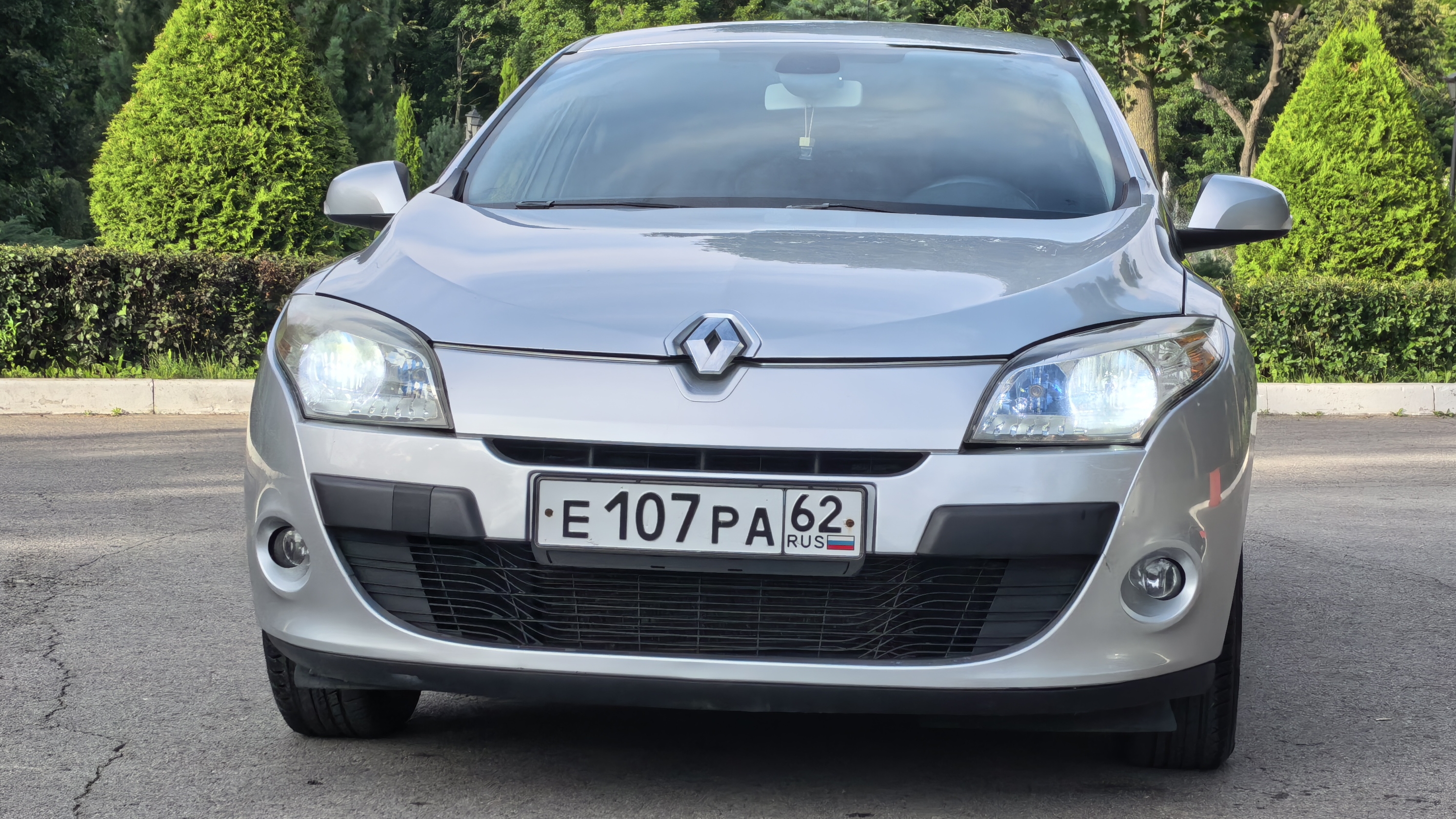 RENAULT Megane 3, 2010 гв смотреть онлайн