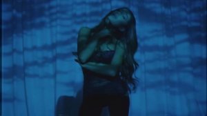 Ariana Grande - Dangerous Woman
