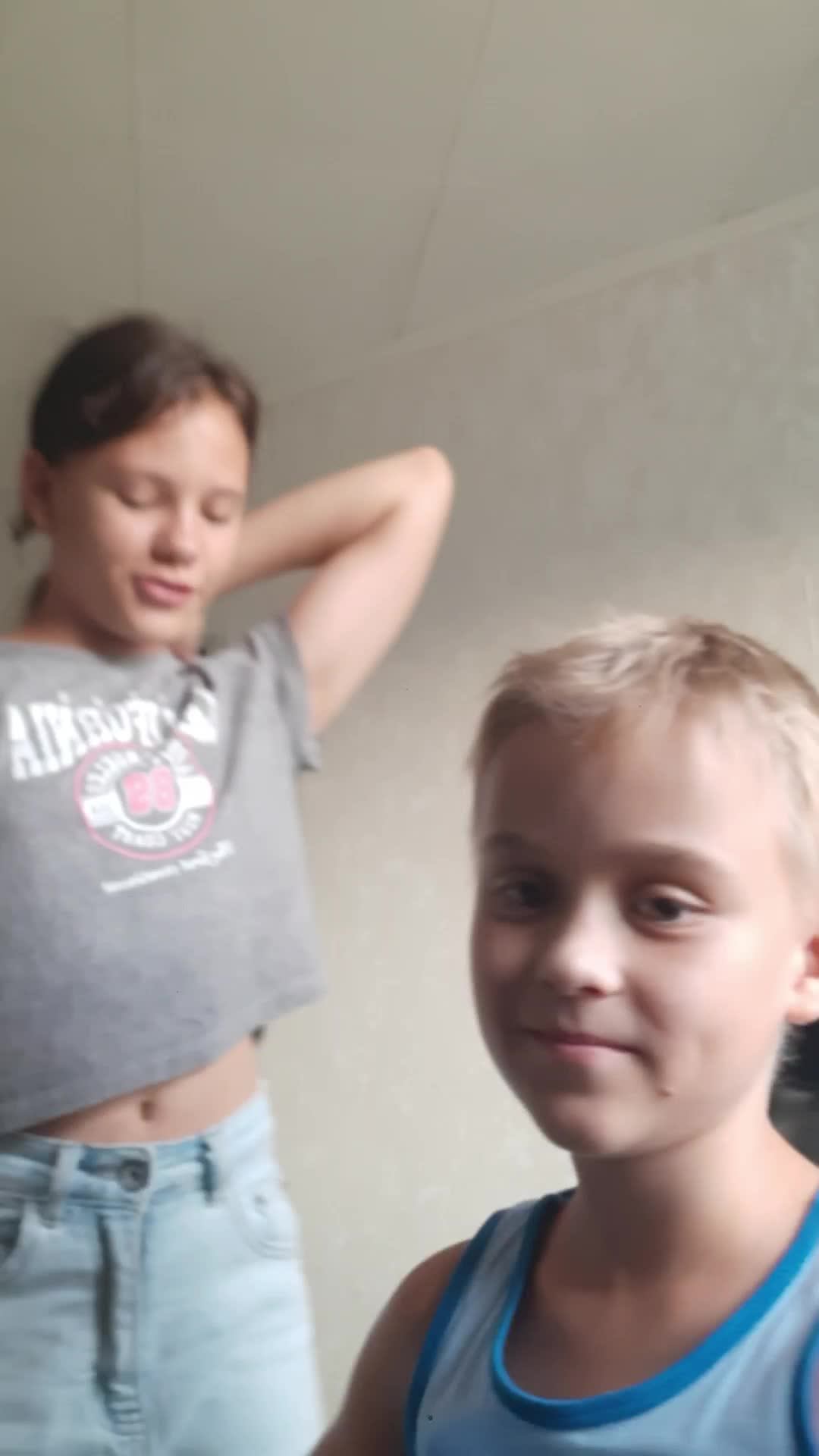 злушайте смотреть онлайн