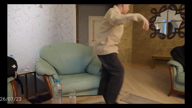 странный отель номер 13 смотреть онлайн