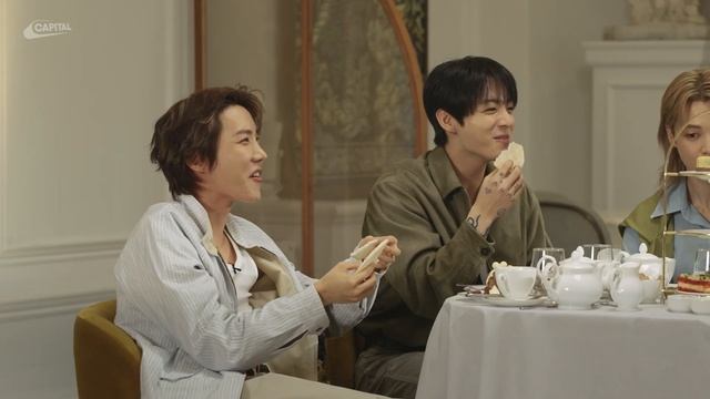 Премьера специального выпуска «A Very British and Korean Day Out» с участием BTS смотреть онлайн