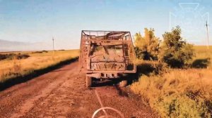 💥Бронемашина украинских националистов уничтожена в Харьковской области