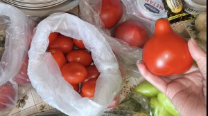 Съездили к врачу и по магазинам. Немного закупились продуктами.