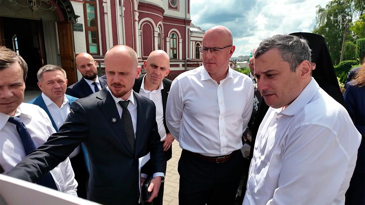Вице-премьер Дмитрий Чернышенко посетил Курск, где готовятся к празднованию тысячелетия. смотреть онлайн