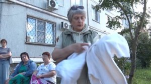 Осадное положение. Именно так описывают ситуацию жители многоквартирного дома в переулке Гастелло.