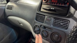 Toyota raum 1999