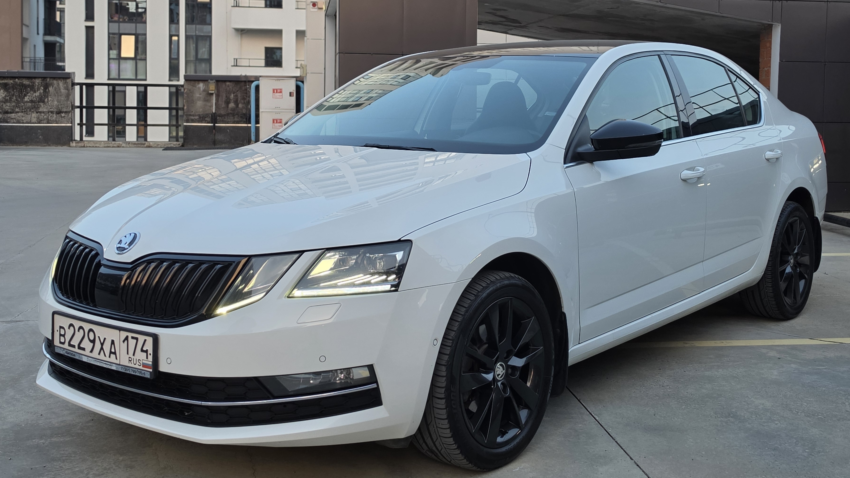 Skoda Octavia 1.4tsi dsg Style 2017 смотреть онлайн