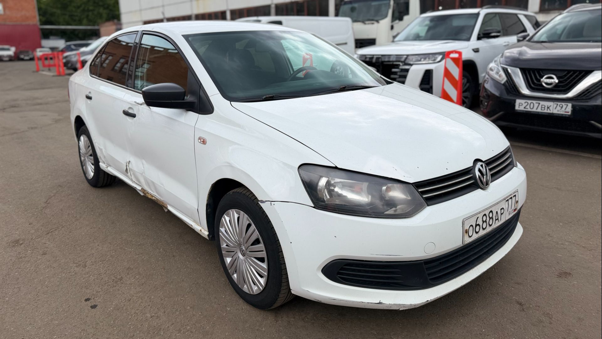 Volkswagen POLO 8066 Осмотр Автомобиля смотреть онлайн