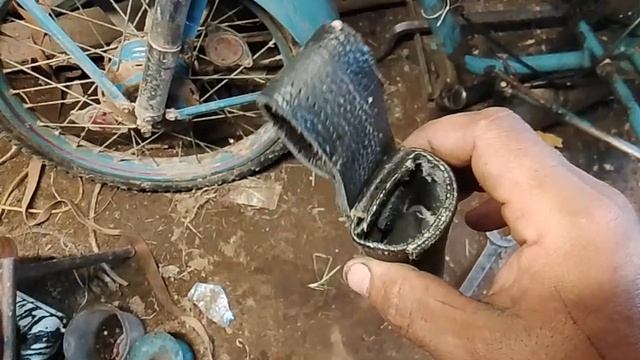 погружены ножны из кирзовых сапог. смотреть онлайн