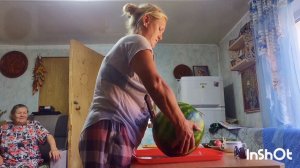 Я БЕЗ ЗДОРОВОГО ОБРАЗА ЖИЗНИ,ЖРУ ВСЕ ПОДРЯД, ВЫГЛЯЖУ НА 65 И Я СЧАСТЛИВА