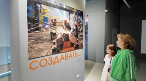 Фотовыставка в старооскольской «Были» размышляет о месте и роли человека в производстве