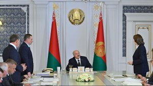 Лукашенко поручил правительству не дать утопить в бюрократии важные для страны инвестпроекты