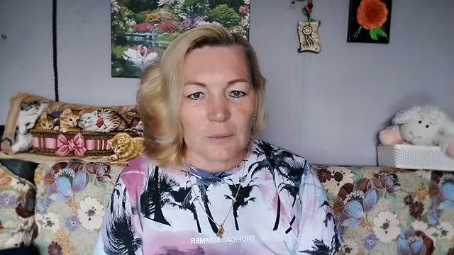 Жаркий четверг.Поздравляю именинницу.Просьба к подписчикам! смотреть онлайн